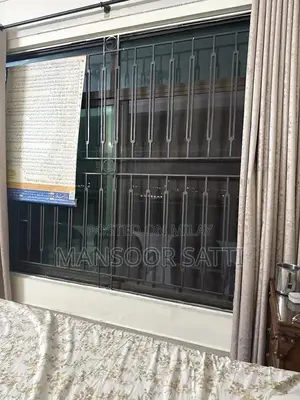 Housekeeping Couple Wanted for Comprehensive Home Management