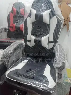 Ergonomic Gaming Chair - High Comfort Performance Seating