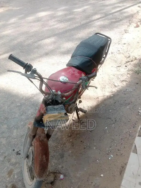 Lifan Crown 2013 Sedan Vehicle