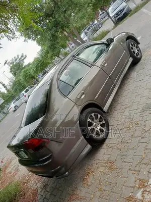 2005 Honda Civic Automatic Sedan - Well-Maintained City Car