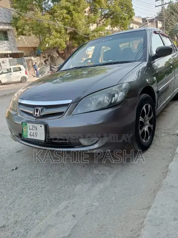 2005 Honda Civic Automatic Sedan - Well-Maintained City Car