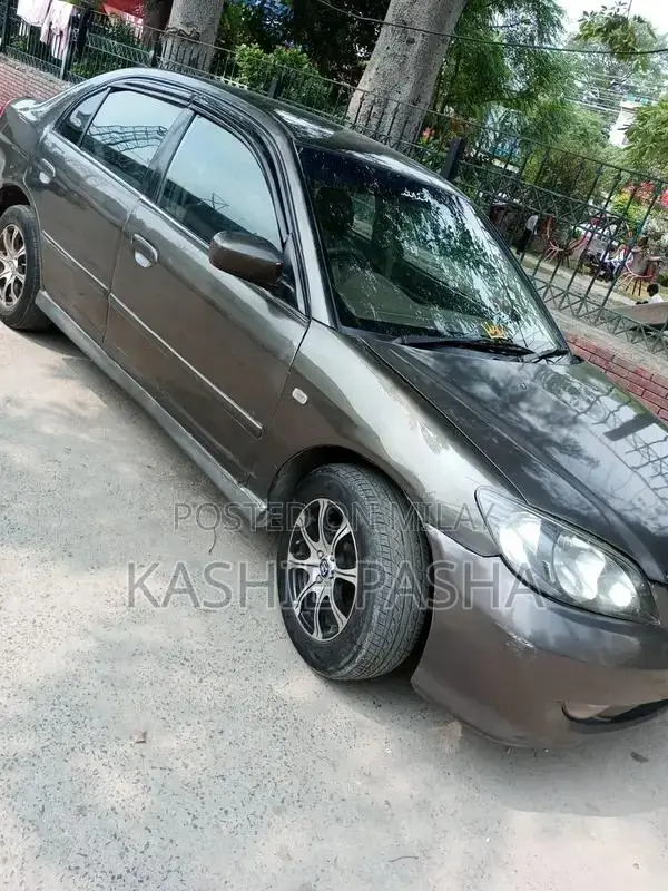 2005 Honda Civic Automatic Sedan - Well-Maintained City Car