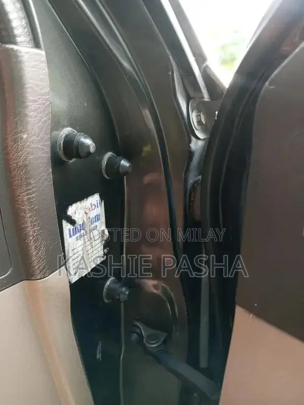 2005 Honda Civic Automatic Sedan - Well-Maintained City Car