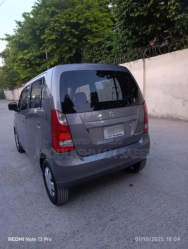 Suzuki WagonR VXL 2016 Compact Hatchback