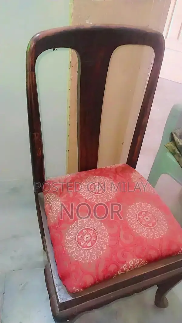 Solid Wood Dining Table - Classic Rustic Design