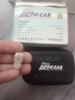 Unitron and Siemens Phonak Hearing Aid Pair - New Condition