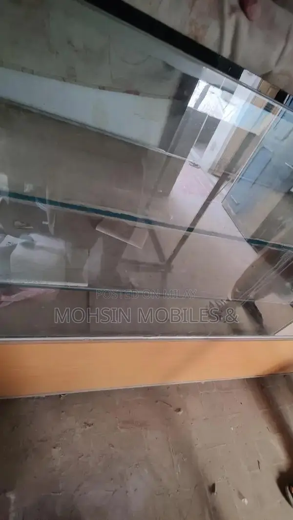 7 Feet 3-Story Shop Counter with Multiple Shelves