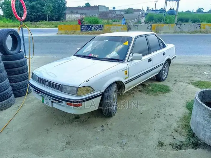Toyota Corolla Sedan - Reliable City Car