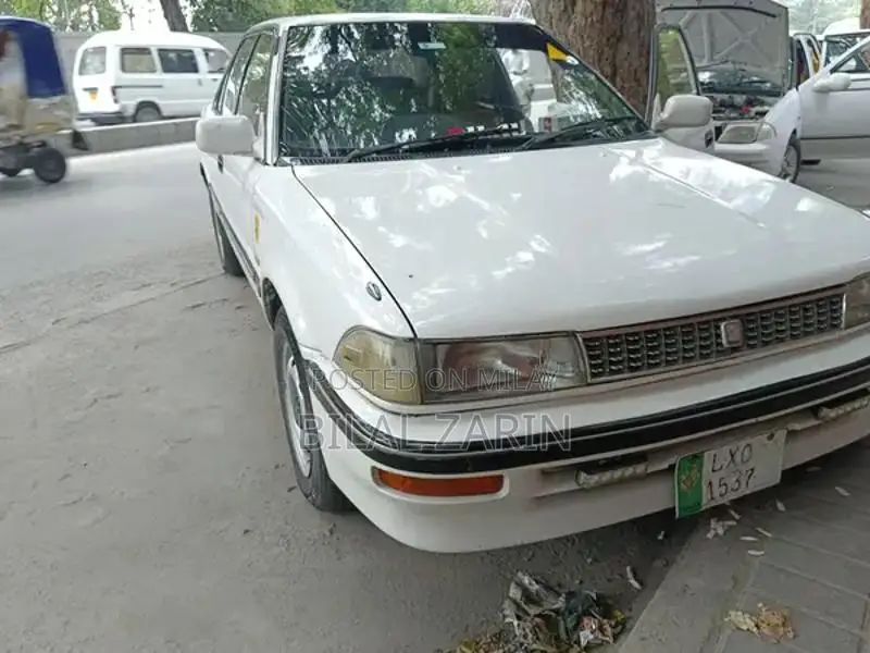 Toyota Corolla Sedan - Reliable City Car