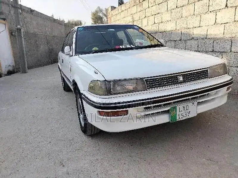 Toyota Corolla Sedan - Reliable City Car