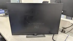 Photo - Dell 24-inch Borderless IPS Widescreen Monitor