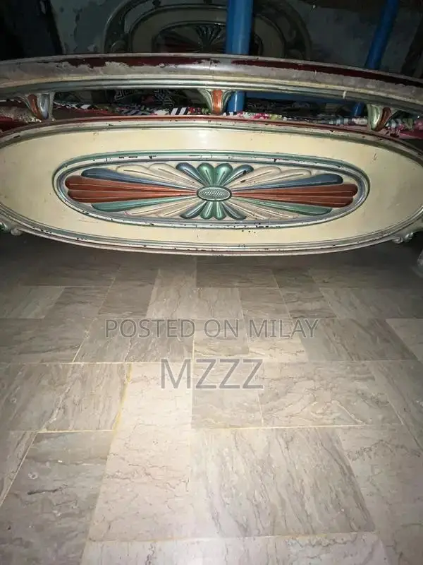 Complete King Size Wooden Bedroom Set with Furniture