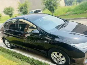 Honda Grace Hybrid Sedan - Luxury Compact Automatic