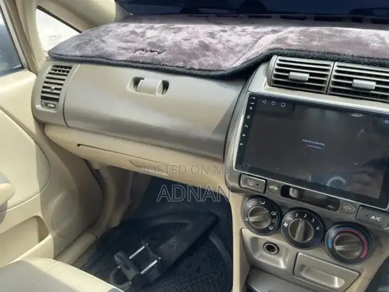 Honda City 2005 Sedan - Well-Maintained Luxury Vehicle