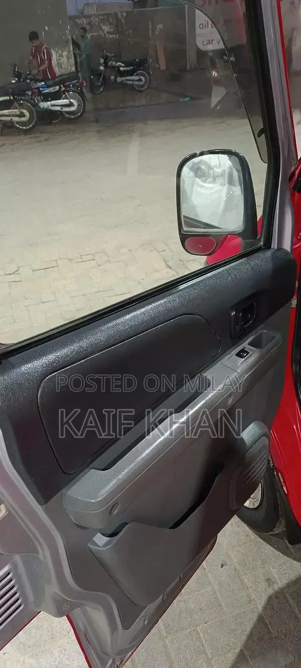 Nissan Clipper Compact Van - Clean Import Low Mileage Vehicle