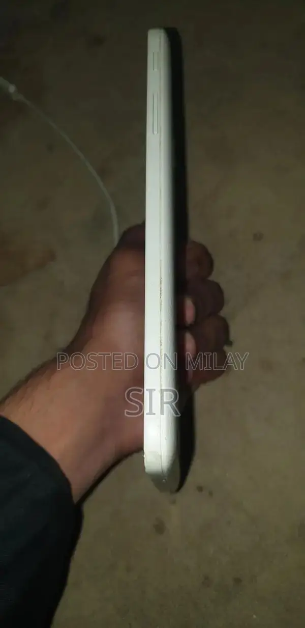 Samsung Galaxy Tab 3 Lite 7.0 Tablet - Partial Functionality