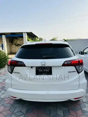 Honda Vezel Z Package Crossover SUV