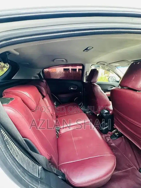 Honda Vezel Z Package Crossover SUV