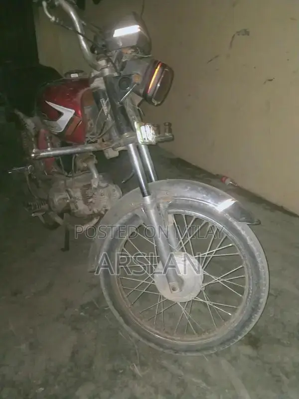 Meteo 70cc Motorcycle with Low Fuel Consumption