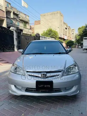 Photo - Honda Civic VTI Prosmatic Sedan - 2005/6 Model