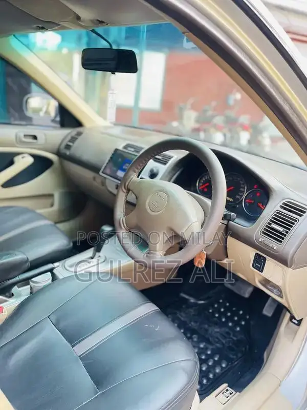 Honda Civic VTI Prosmatic Sedan - 2005/6 Model