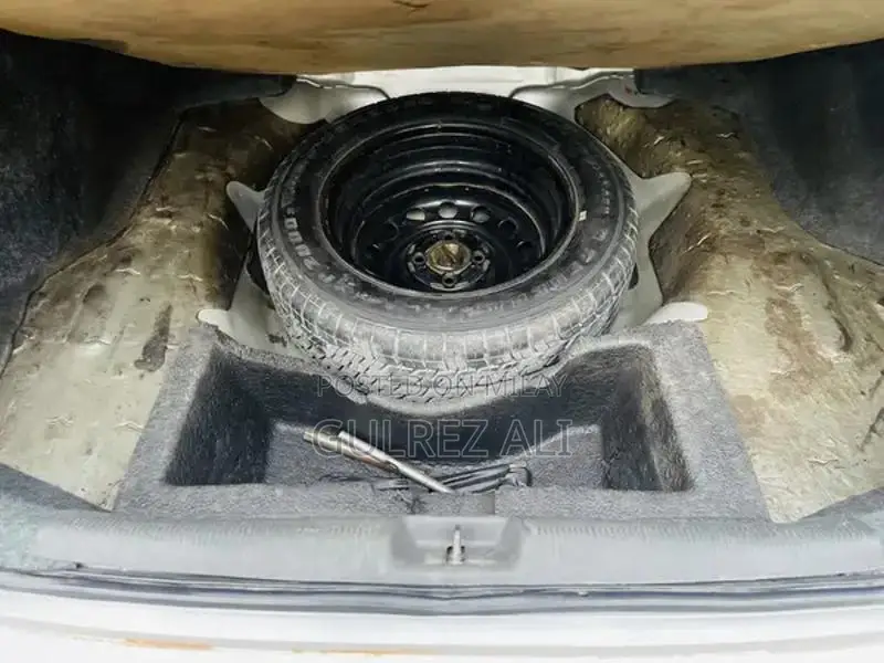 Honda Civic VTI Prosmatic Sedan - 2005/6 Model