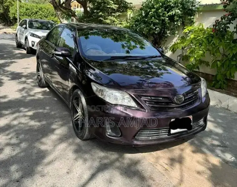 Toyota Corolla GLI 1.6 Automatic Sedan 2013 Model