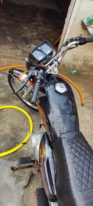 Honda 125 Motorcycle 2021/2022 Model Low Mileage