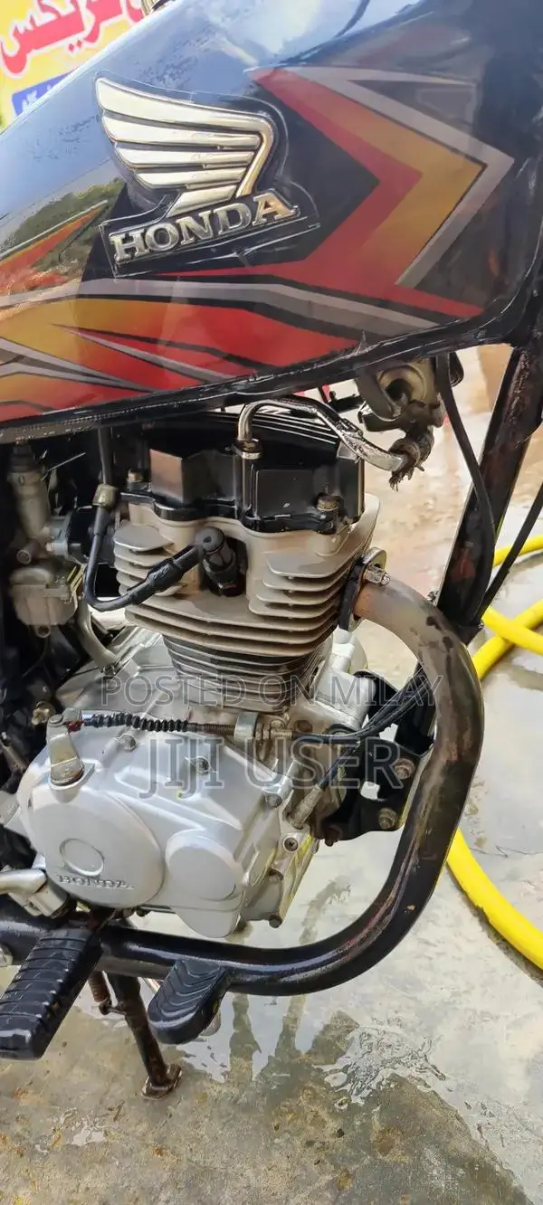 Honda 125 Motorcycle 2021/2022 Model Low Mileage