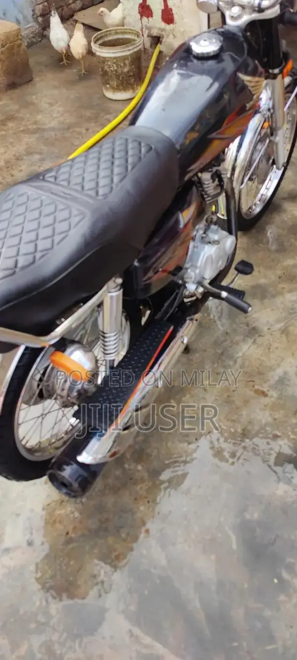 Honda 125 Motorcycle 2021/2022 Model Low Mileage