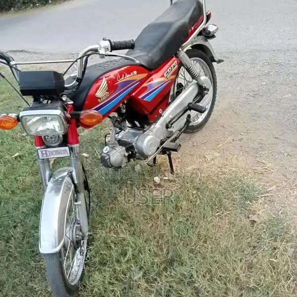 Honda CD 70 Motorcycle - Classic Two-Wheeler