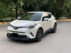 Photo - Toyota C-HR 18/23/25