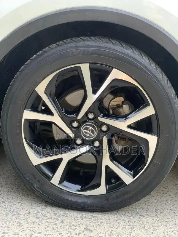 Toyota C-HR 18/23/25