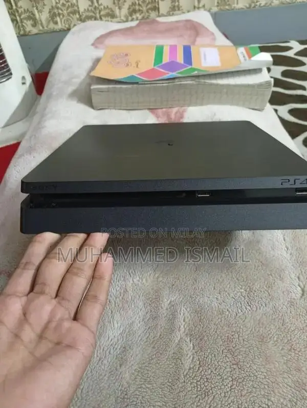 PS4 Slim Jailbroken Gaming Console with Two Controllers