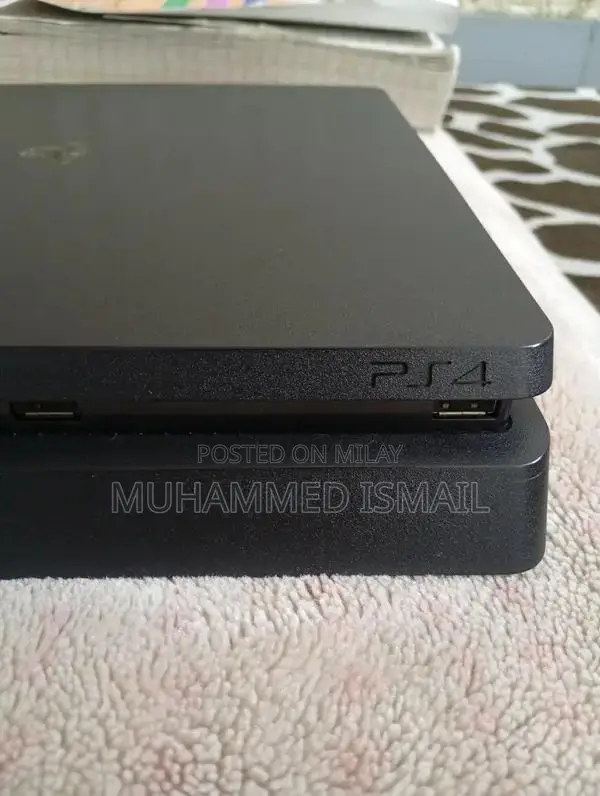 PS4 Slim Jailbroken Gaming Console with Two Controllers