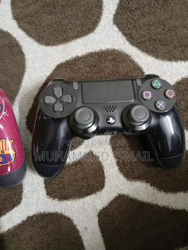 PS4 Slim Jailbroken Gaming Console with Two Controllers