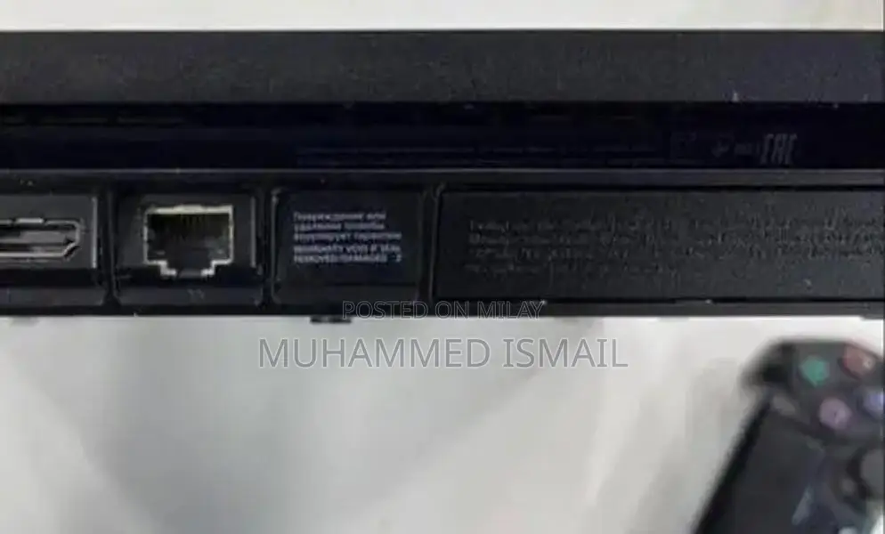 PS4 Slim Jailbroken Gaming Console with Two Controllers