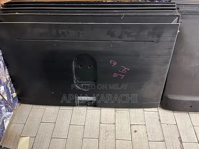 Samsung Smart LED TV 24-inch HD Display