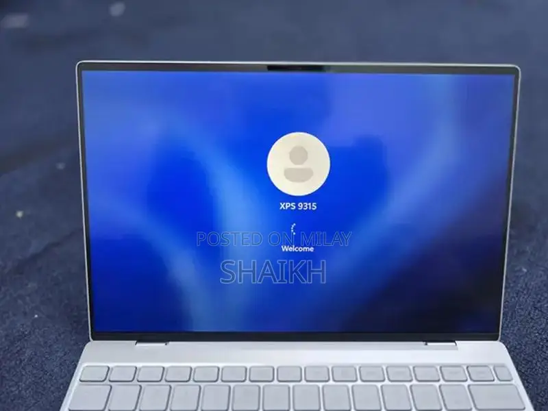 Dell XPS 13 Ultrabook - 12th Gen Core i7 Slim Laptop