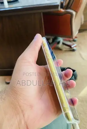 Apple iPhone 11 128GB Yellow - Fully Unlocked, Excellent Condition