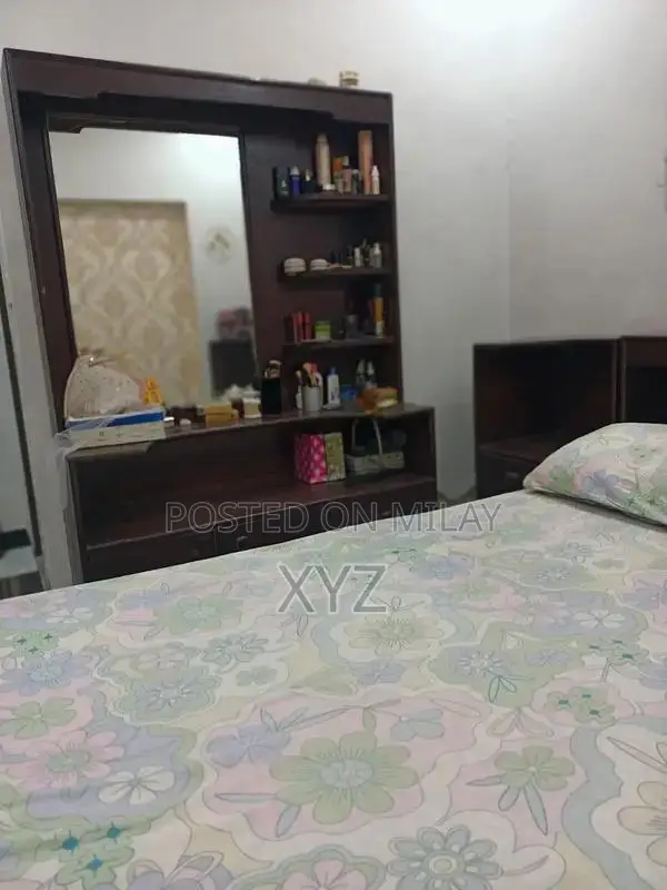 Wooden Bed with Dressing Table and Mattress