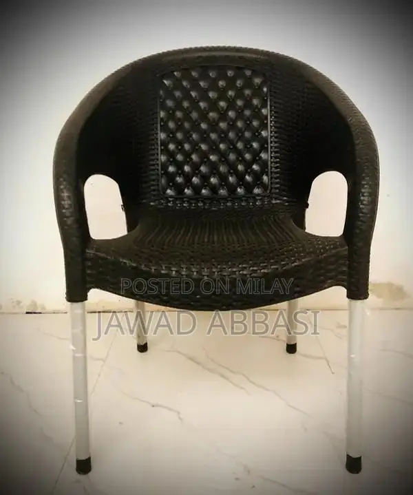 Plastic Outdoor Dining Set with Chairs and Table