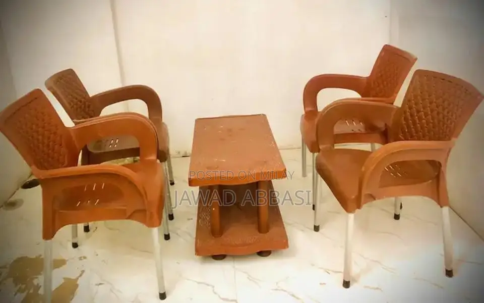 Plastic Outdoor Dining Set with Chairs and Table