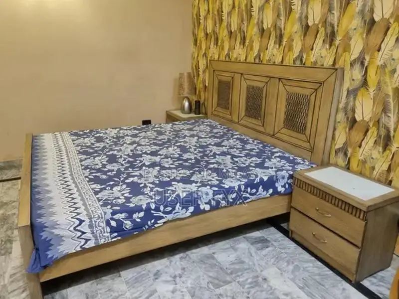 Polished Bed Set Without Mattress