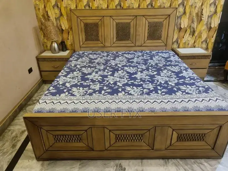 Polished Bed Set Without Mattress