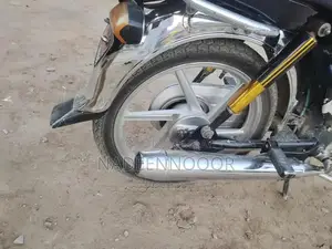 Classic CD 70 Motorcycle - Well-Maintained Bike in Good Condition