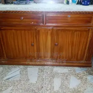 Solid Wood Vintage Dressing Table with Classic Design