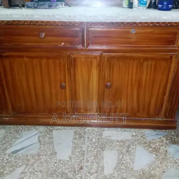 Solid Wood Vintage Dressing Table with Classic Design