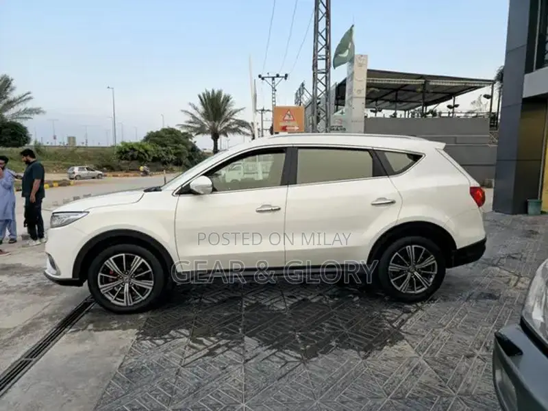 DFSK Glroy 580 Pro Brand New Sedan