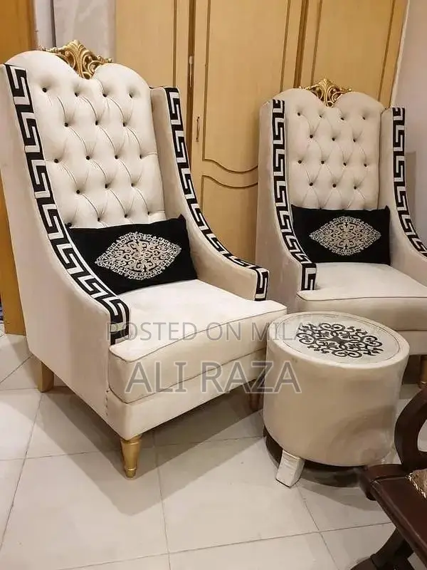 Luxury Room Chairs: Elegant Comfort and Modern Design